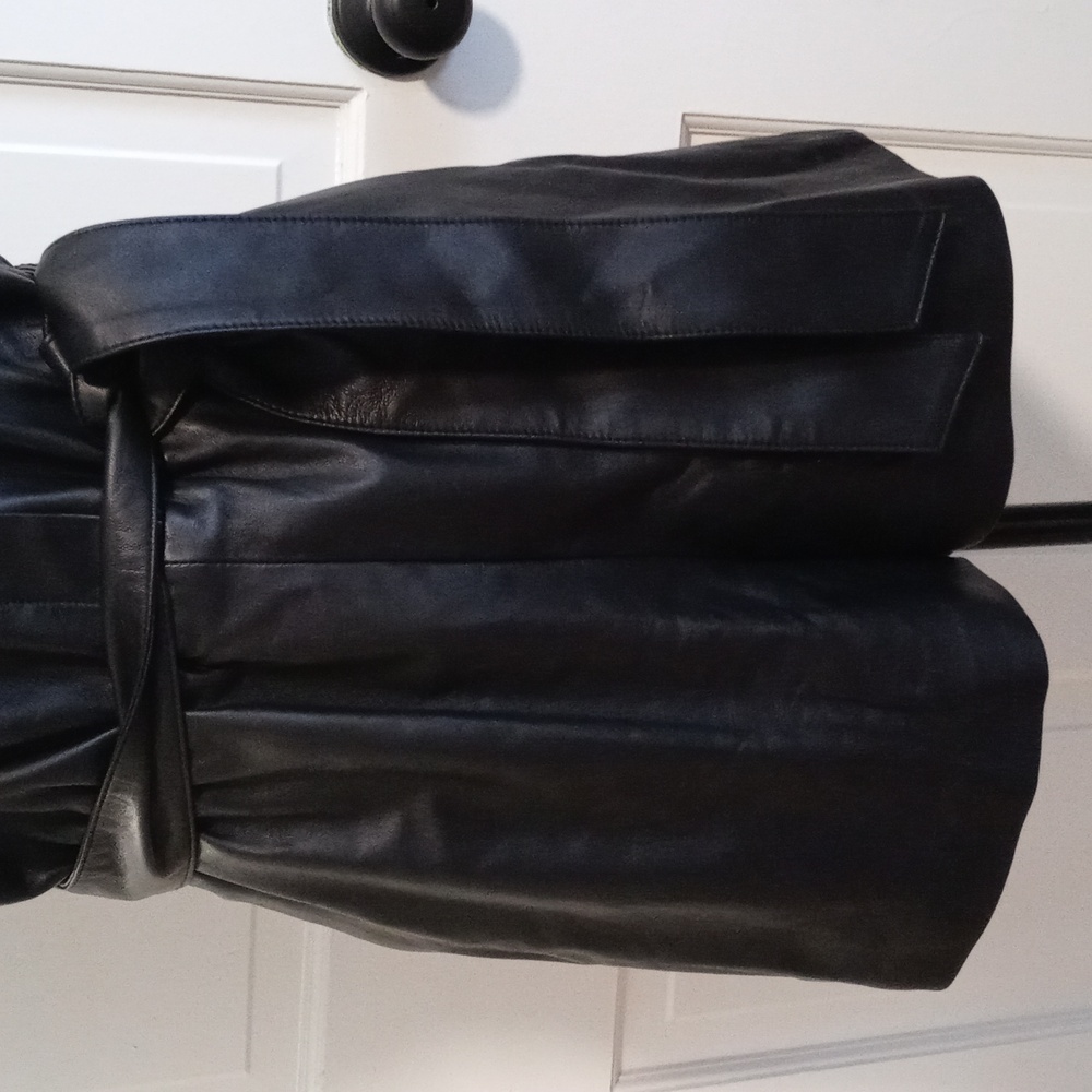 🆕️ 🖤Alice + Olivia🖤 - Black Lamb Leather Sleeveless Romper - Picture 8 of 16